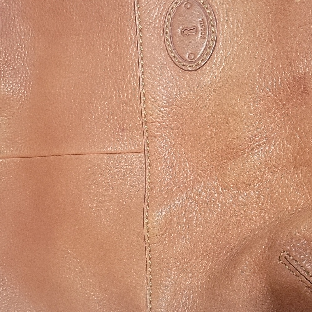 Fossil Leather Purse - Picture 3 of 13
